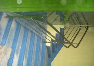 Huecos de escalera inox-vidrio 